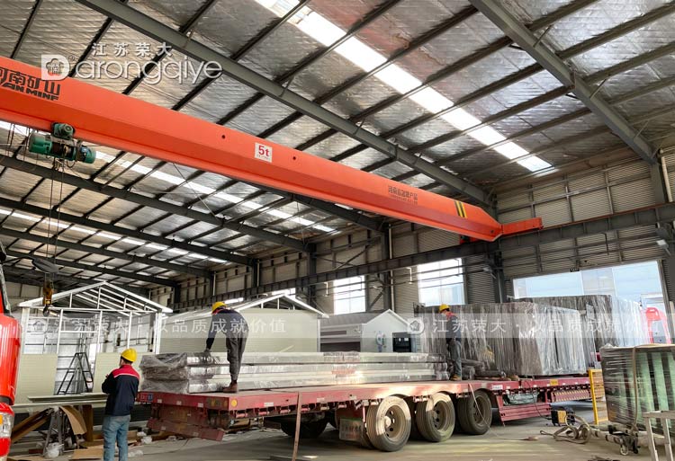 江蘇省現(xiàn)代公交候車(chē)亭第三批發(fā)貨