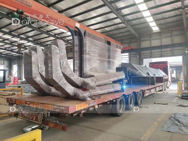 上海智能公交候車亭第三次發(fā)貨配圖一