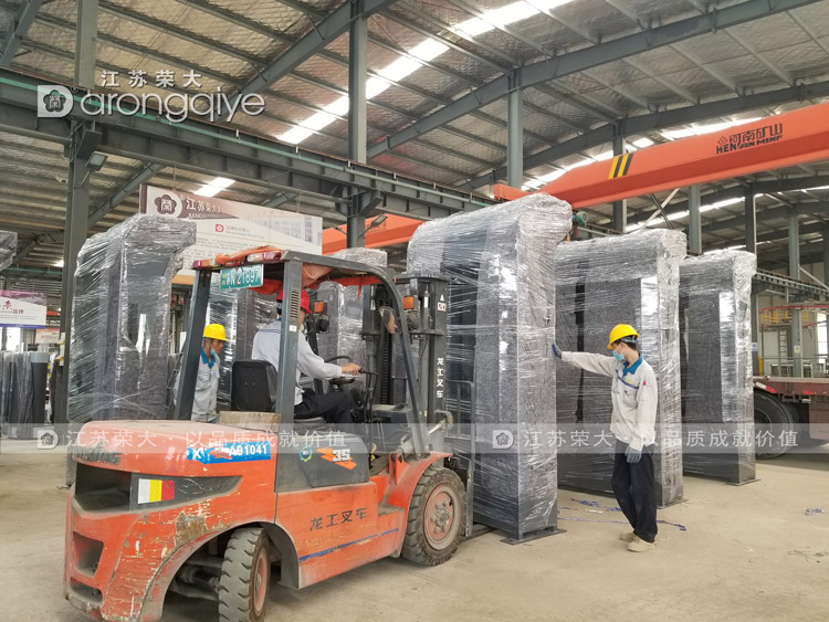 第二批四川省公交候車亭發(fā)貨圖二