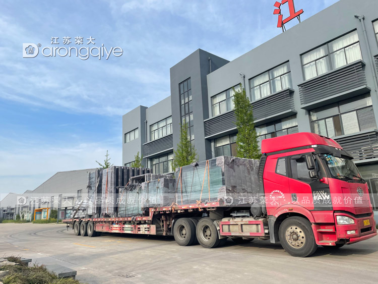 第五批山東公交候車亭發(fā)貨圖二