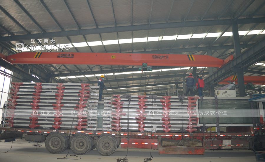 山西第三批不銹鋼候車亭發(fā)貨圖三