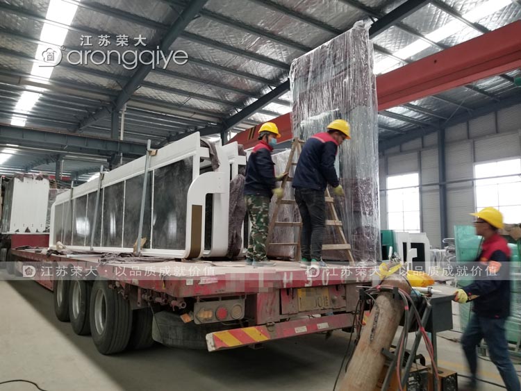 廣東太陽能候車亭發(fā)貨圖三