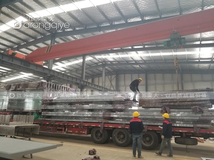 ���������Ϻ�܇(ch��)ͤ�l(f��)؛�Dһ