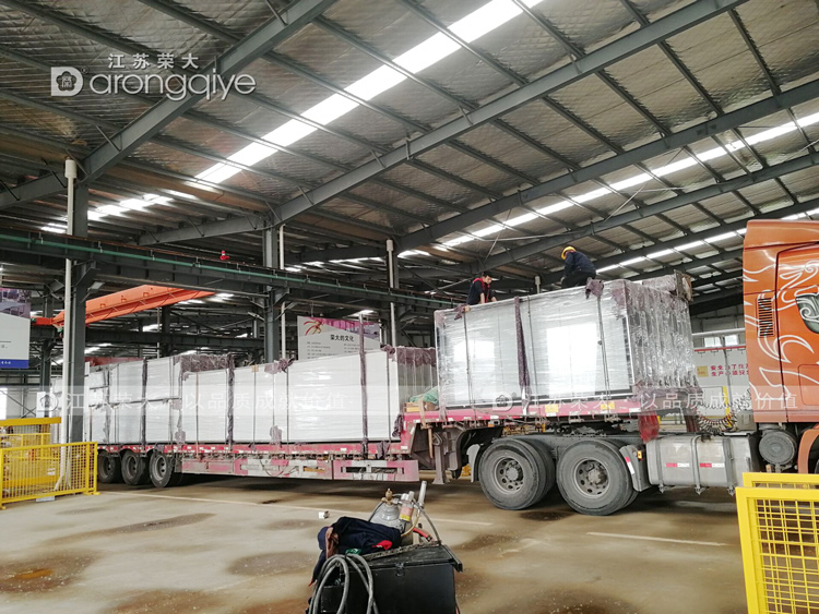 河北公交候車亭發(fā)貨圖二